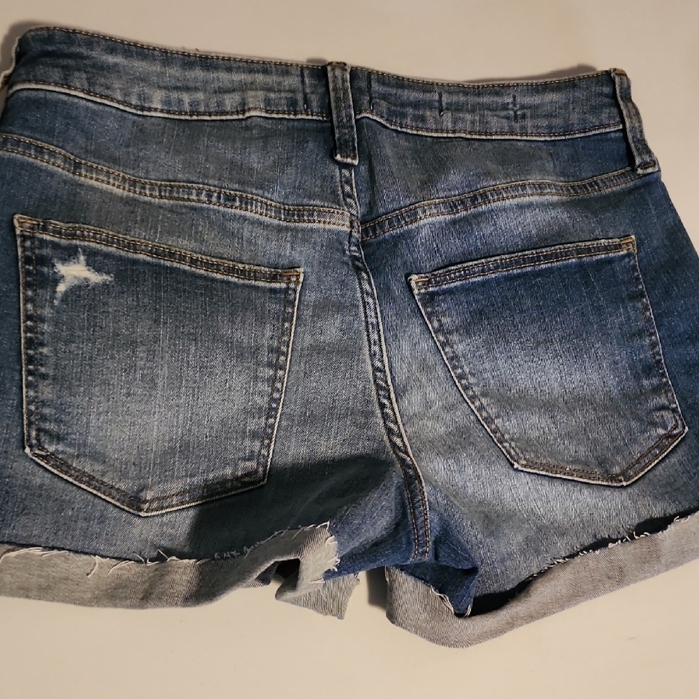 Universal Thread Blue High-Waisted Jean Shorts - Picture 11 of 12